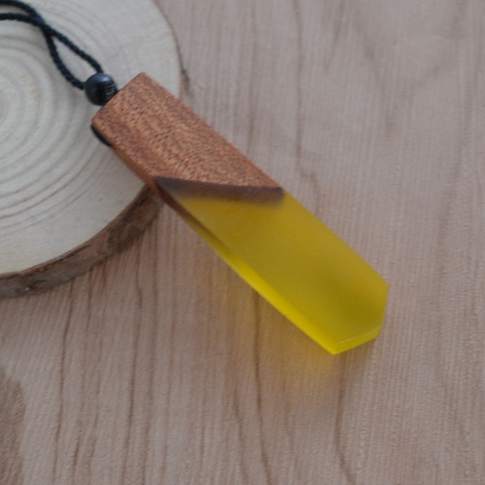 men'woman s Vintage wood resin necklace